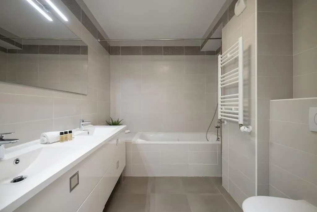 Villa Eden - Maison De Ville Au Coeur De Menton, Plage A 7 Minutes Holiday home Menton